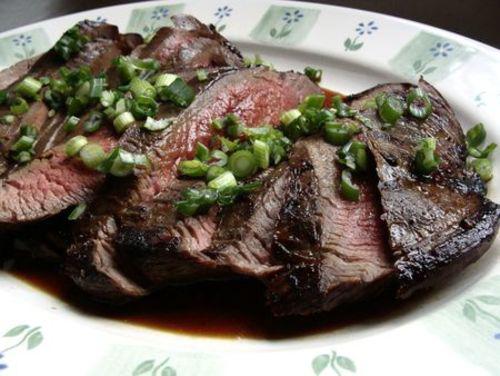 Receta de Flat Iron para el Picoteo con Salsa